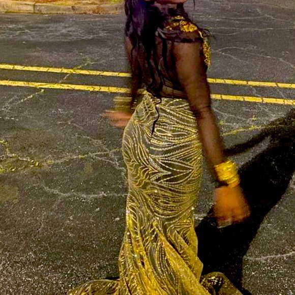 green emerald velvet dress Black girl gold backless evening dresses, prom dresses Y4128 –  Simplepromdress main image 1